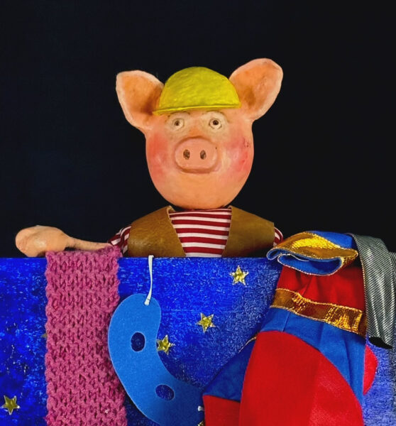 Little Arthur piggy - look he wants to play Bob the Builder but eventually opts for being Arthur Eyepatch. Little Arthur piggy wants to play Bob the Builder but eventually opts for being Arthur Eyepatch.