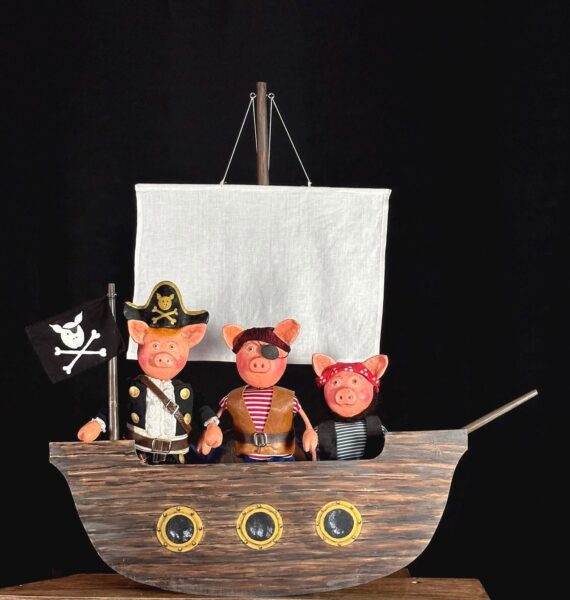 Pirate ship pigs